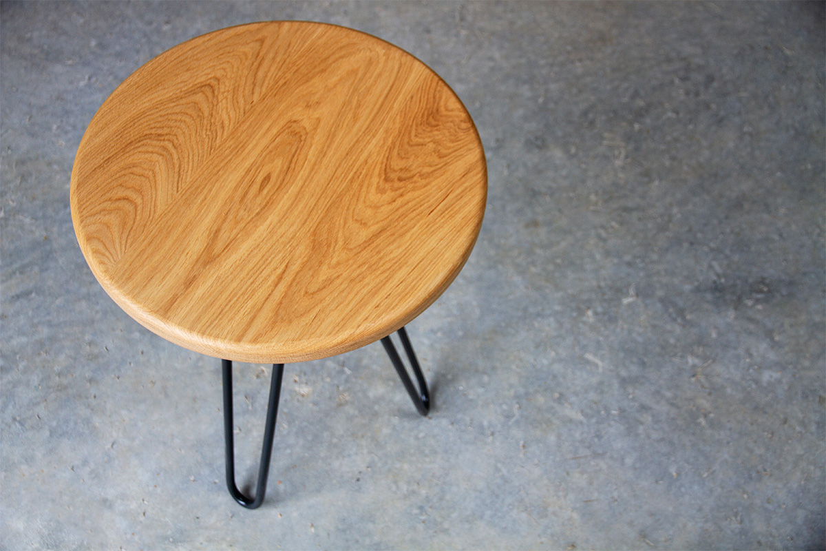 hairpin leg side table with circular oak table top